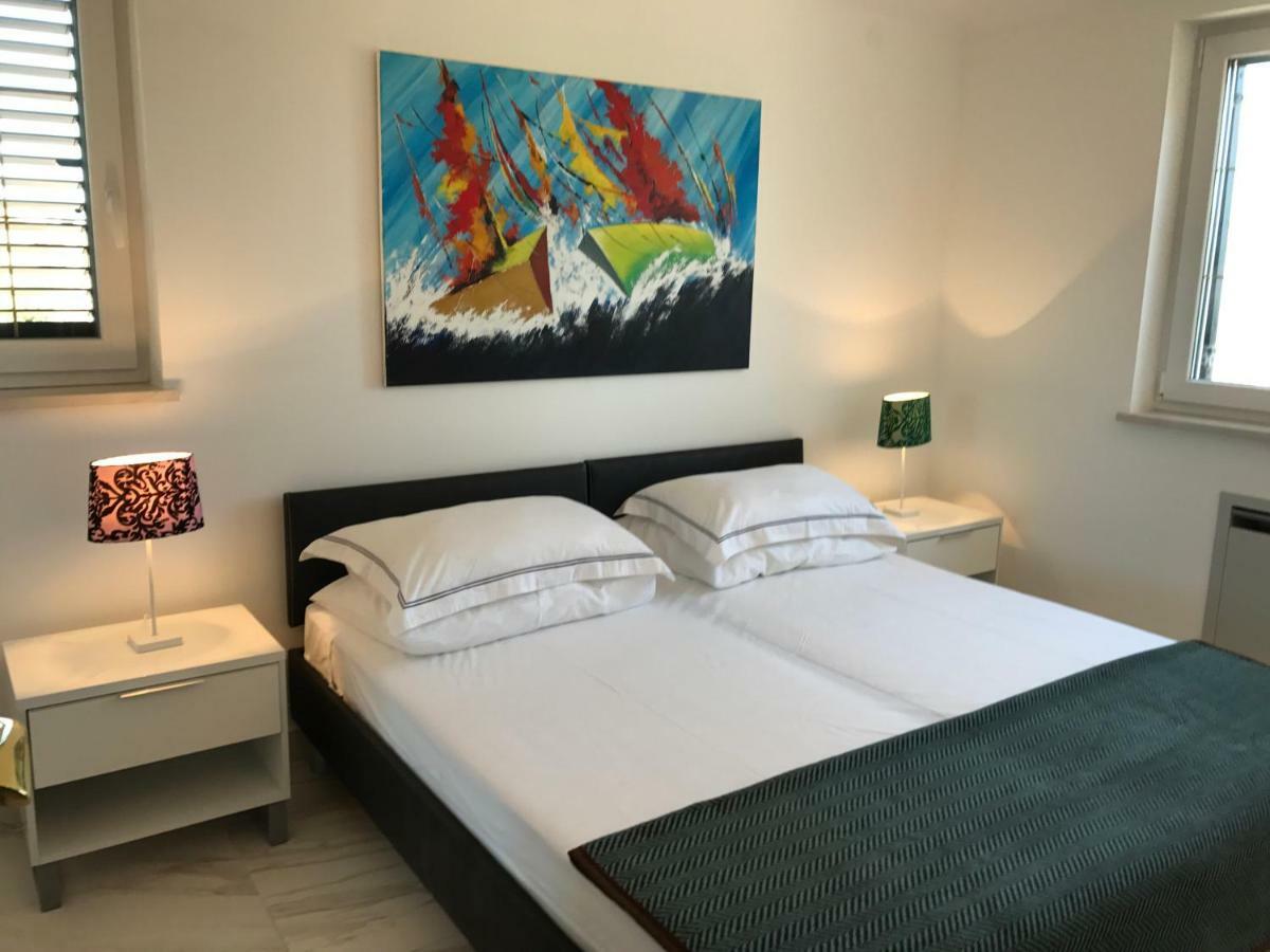 Apartments Victoria Privlaka 普利拉卡 外观 照片