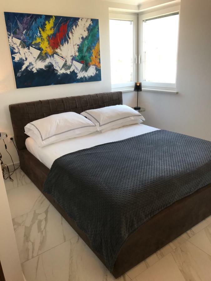 Apartments Victoria Privlaka 普利拉卡 外观 照片